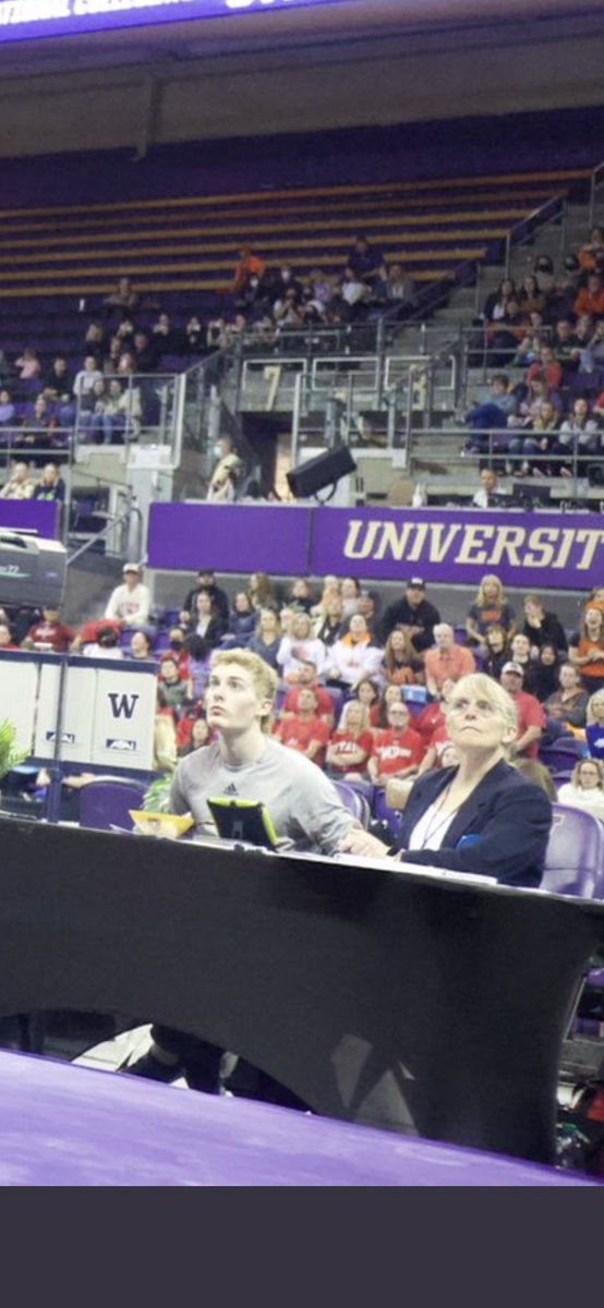 jaimelaw_'s tweet photo. tbh all of us are this bro when watching @jadeacarey 😍🤩😭😂 @BeaverGym https://t.co/fl928jXnTl