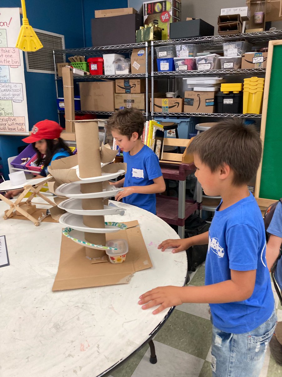 STEAM Expo Family Night was a huge hit! Thanks to all for coming and enjoying a fabulous evening celebrating our STEAM projects!