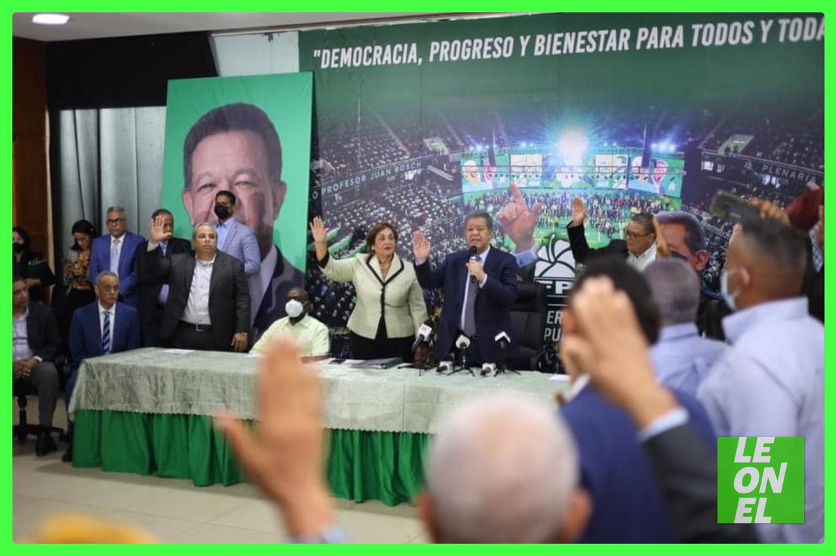leoneldo_'s tweet photo. Hoy juramentamos en las filas de la Fuerza del Pueblo a la histórica dirigente política y sindical, Nelsida Marmolejos, junto a una nutrida representación de dirigentes de su equipo y de otras estructuras. 

Bienvenidos. 

La Fuerza del Pueblo crece y se fortalece. https://t.co/H2wbT89UWY