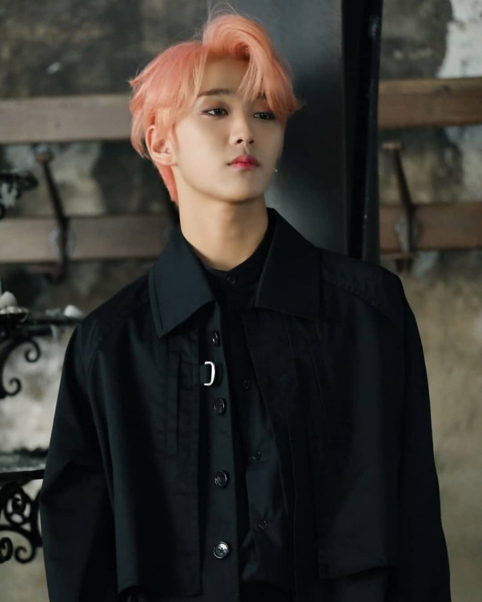 BONGLOOKS's tweet photo. #홍주찬 #JOOCHAN #골든차일드 https://t.co/sXLOz3ErOi