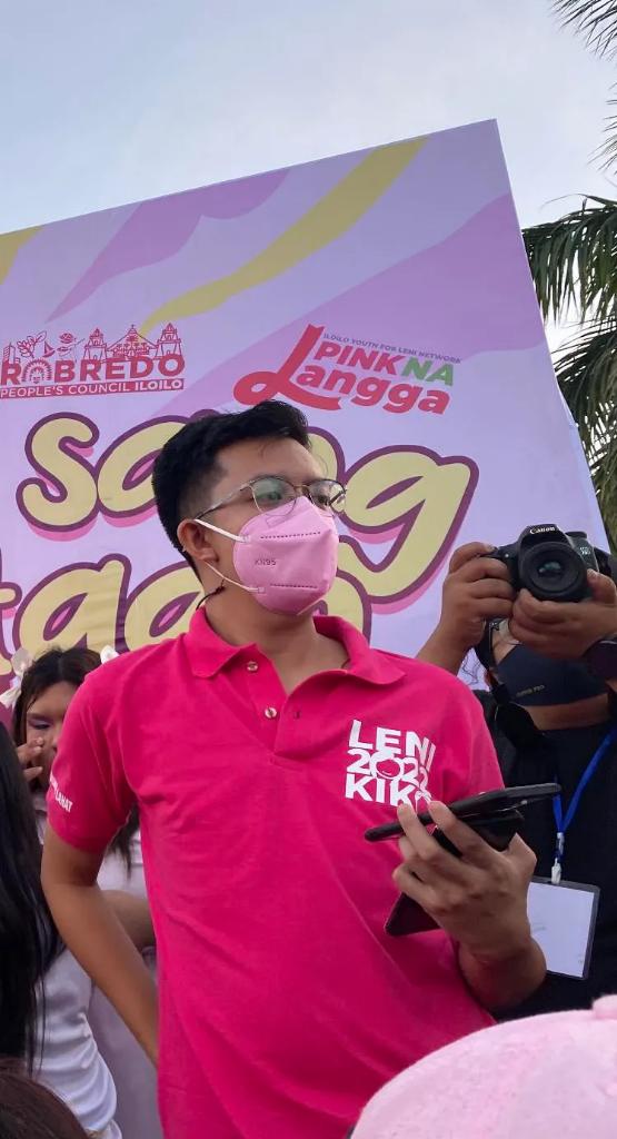 Magellan_ferdy's tweet photo. Sino to @PinkNaLangga haahahha..Ginagawa na nila akong detective jusko.. Kung sino man nakakakilala dito hahaha Pakibigay po name para magkaroon ng peace of mind yung kasama ko... hahaah. #ILOILOisPink #iloilo https://t.co/Yfaa4fBqvi