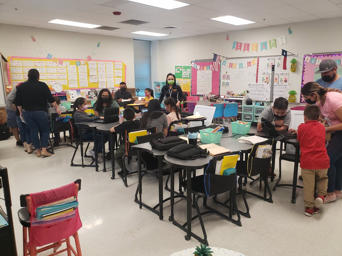 CapistranoES's tweet photo. Student Led Parent Conferences a hit!!🌟 Parent surveys, STAAR info, Parent Engagenent info & free books @ #CapistranoStrong 🦅🎯🤩 @YsletaISD Way to go Team🙌👏✔ https://t.co/CRapgCKg1x