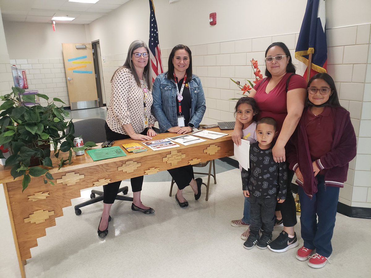 CapistranoES's tweet photo. Student Led Parent Conferences a hit!!🌟 Parent surveys, STAAR info, Parent Engagenent info & free books @ #CapistranoStrong 🦅🎯🤩 @YsletaISD Way to go Team🙌👏✔ https://t.co/CRapgCKg1x