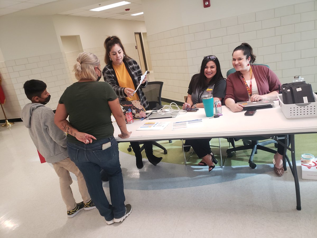 CapistranoES's tweet photo. Student Led Parent Conferences a hit!!🌟 Parent surveys, STAAR info, Parent Engagenent info & free books @ #CapistranoStrong 🦅🎯🤩 @YsletaISD Way to go Team🙌👏✔ https://t.co/CRapgCKg1x