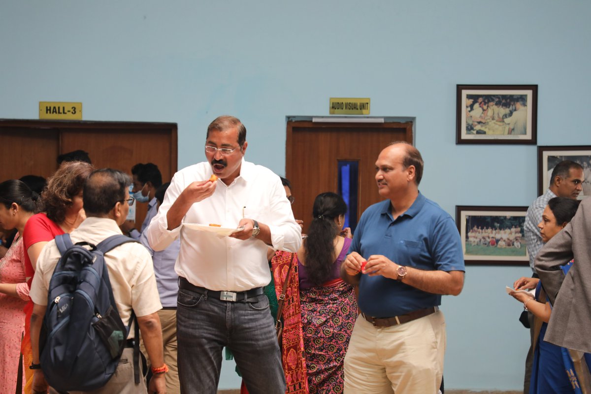 nainrs's tweet photo. Organized a one day symposium on 'Recent advances in reproductive health' at CDRI on the 30th of March, 2022. @CSIR_CDRI  @DeepakNModi @ritu_trived 
@CSIR_IND @RajeshJ20445126 @srabanimuk https://t.co/pPYva89Isp