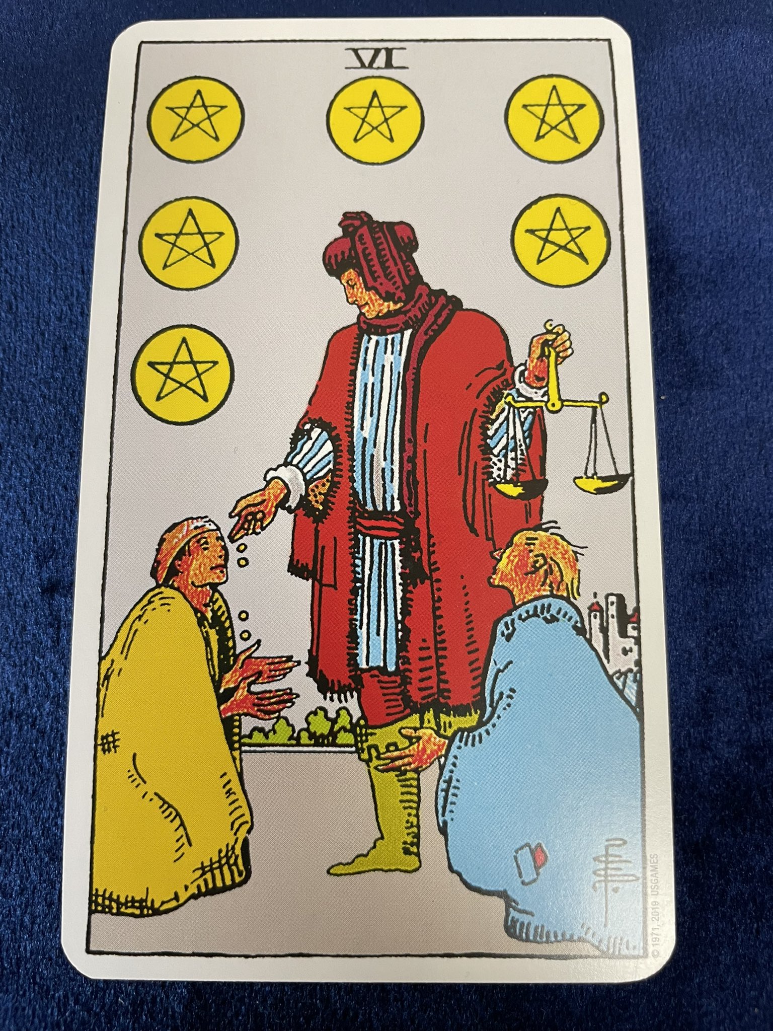 Twitter এ たかみぃ ペンタクルの6 今までやってきたことに評価が下され 対価を受け取る 実際 人生の評価のタイミングは給料日のように決まっていない つまりは 運 が大きく絡む 対価が受け取れる保証がなくとも行動を重ねていける人が やってきた運を最大限