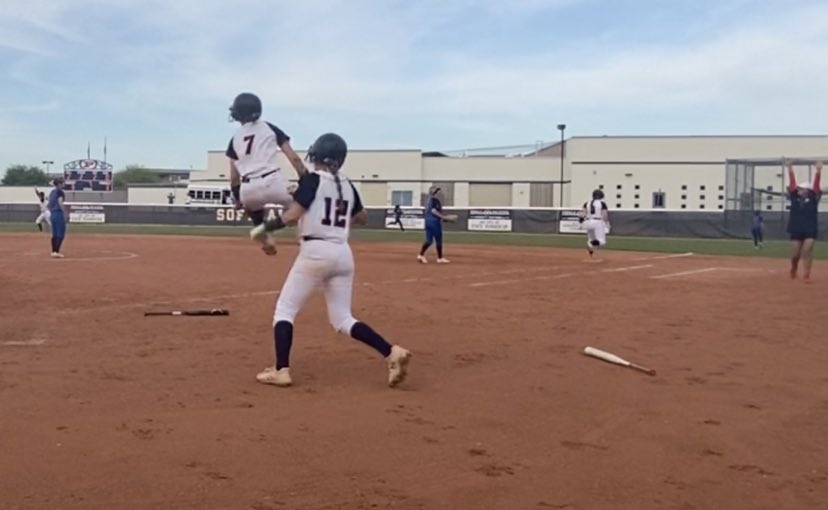 PinnacleSB's tweet photo. The leap says it all! Pinnacle wins 4-3 against O’Connor! https://t.co/enwf57D1VC