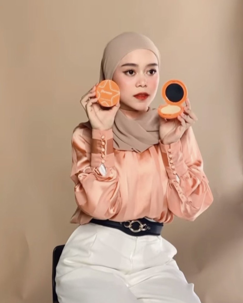 tisffa29's tweet photo. LESTY  LESTIDAYLI.PURNAMABEAUTY. MINI GOLD 🥰🥰🥰👏👏👏👏KOLEKSI SMUA Y GUYS https://t.co/cSEjrxF1Do