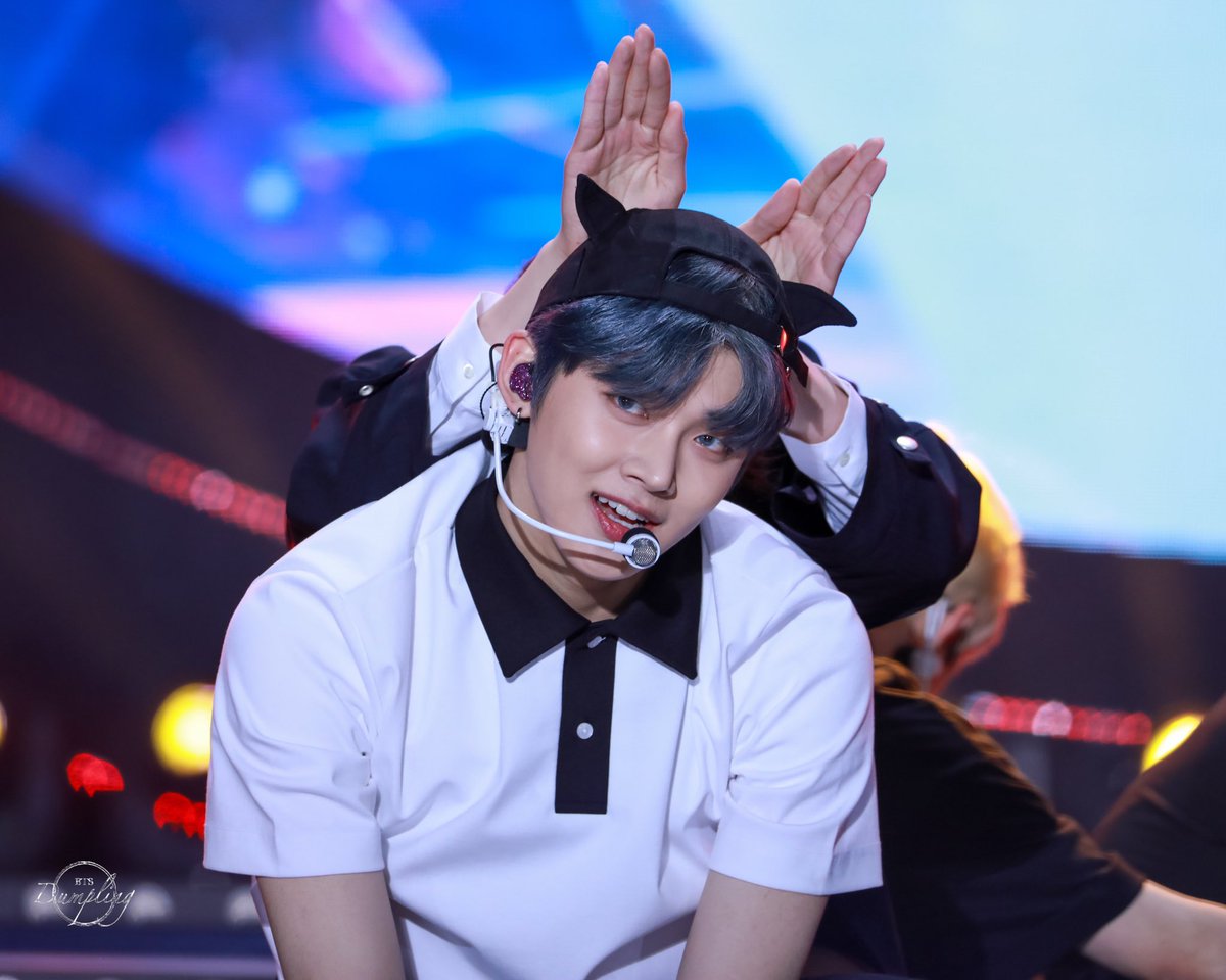 BTS dumpling (REST) (@bts_dumpling) on Twitter photo SBS super concert 20190428
#AprilFoolsDay
#연준 #YEONJUN #TXT
<a href="/TXT_members/">TOMORROW X TOGETHER</a> SBS super concert 20190428
#AprilFoolsDay
#연준 #YEONJUN #TXT
<a href="/TXT_members/">TOMORROW X TOGETHER</a>