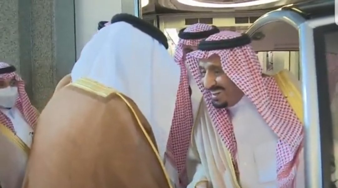 حفظ الله مليكنا المفدى  #خادم_الحرمين_الشريفين ومتعه بالصحة والعافية وأطال في عمره