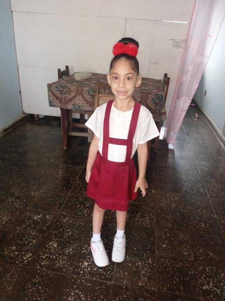 luarCespedes's tweet photo. ‼️⚠️🙏😢Fallece niña de seis años,luego que sus familiares solicitaran una ambulancia al gobierno y este nola enviara. Luchó por su vida tres largas horas convulsionando,los pedidos de asistencia médica fueron rechazados,colgándoles el teléfono asus familiares en varias ocasiones https://t.co/FX89xtq2ct