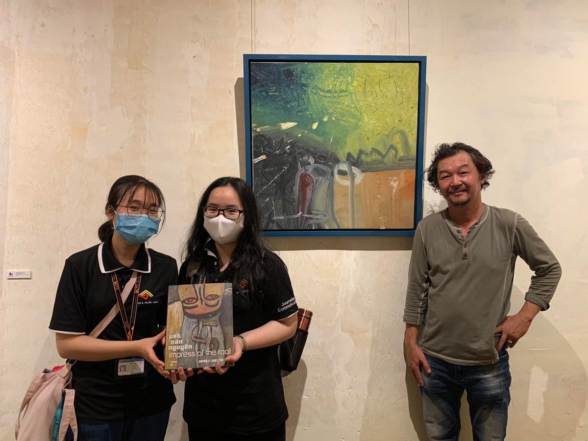 WynnTan16's tweet photo. Book signing autographs #artgallery https://t.co/jSkzuoxNI3