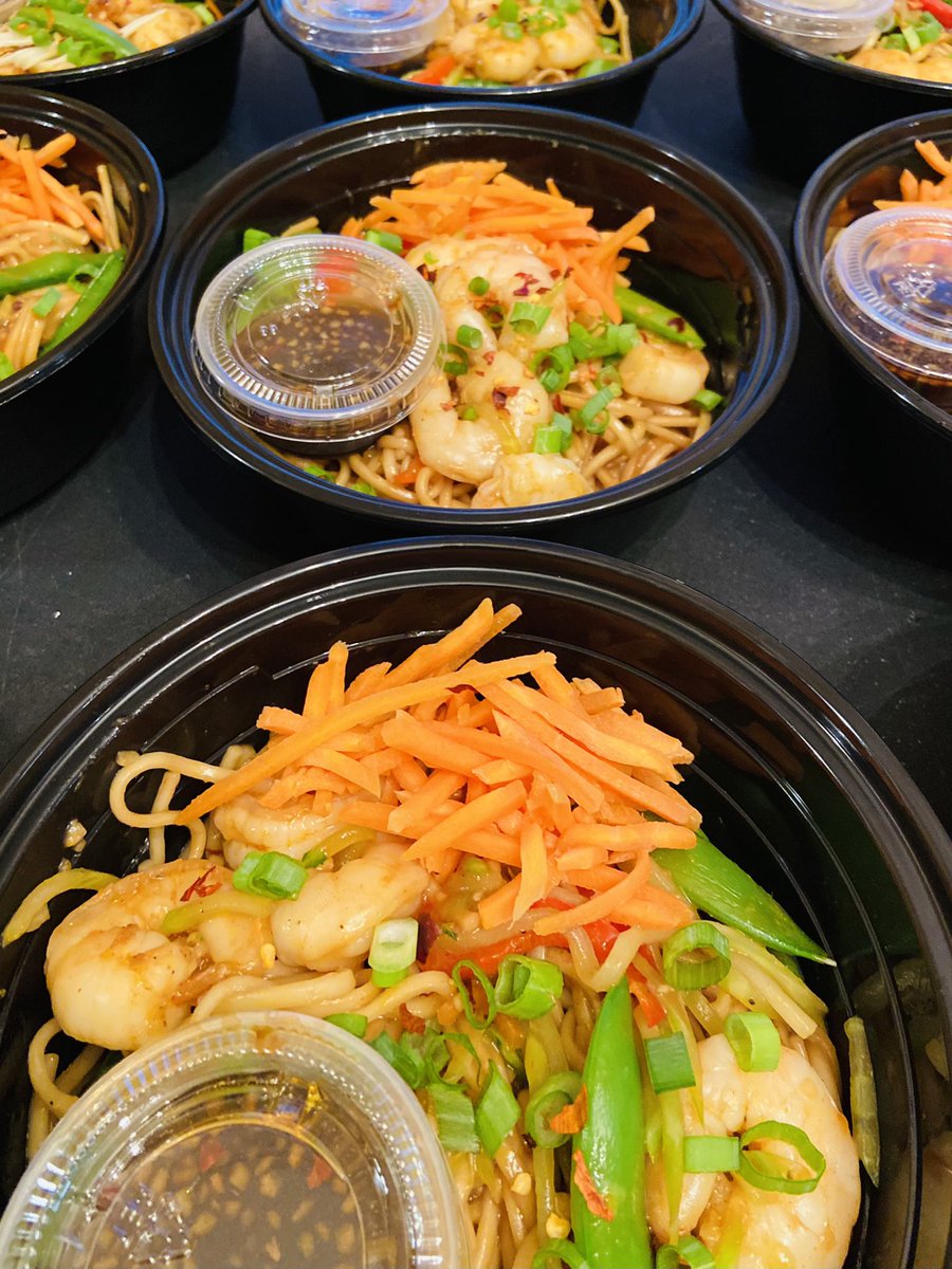 Sould_Food's tweet photo. New #PreparedMeal item are in!

Get them while they last:
💛Shrimp Lo Mein Bowls

Stop by Midtown Market Sola Station (337 Taylor St) any day between 7am &amp; 10pm!

#GetSould #shrimp #LoMein #SouthernBodega #welcometothenextlevel #canalside #solastaion #columbiasc #wegrowtogether https://t.co/ANXLAHUUvL