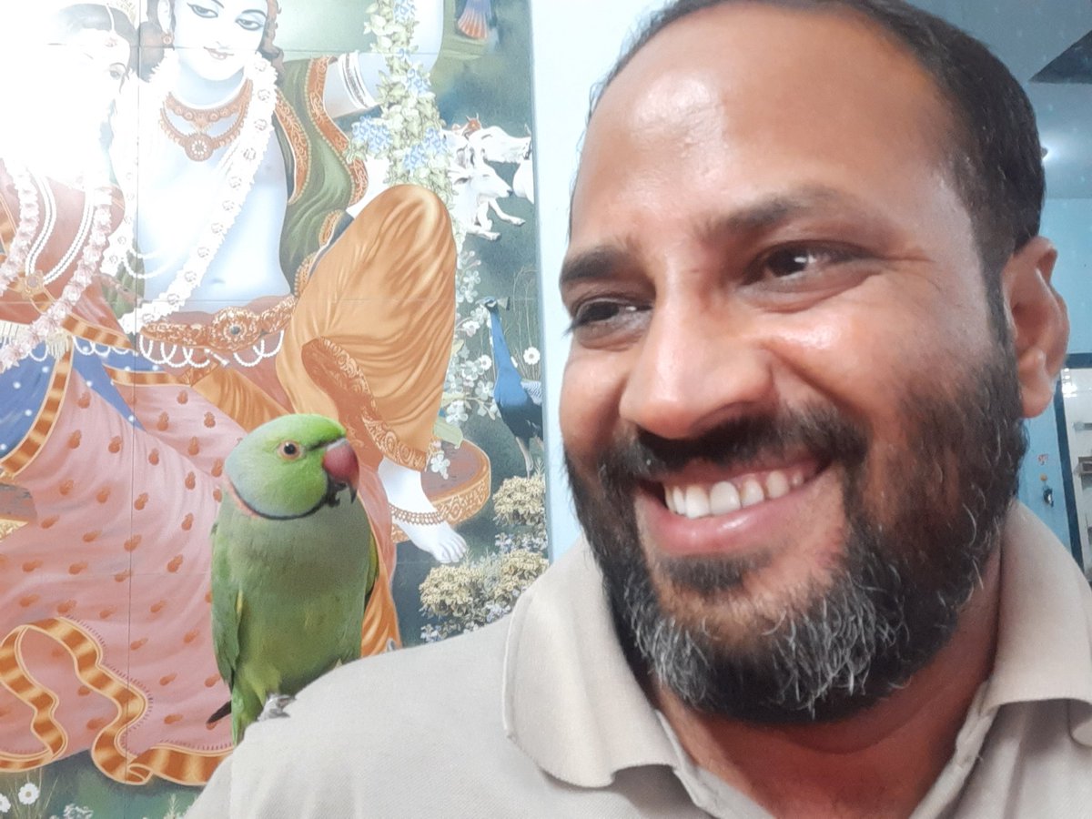 मुझे गर्व है कि मैं राजस्थान के उस विभाग (राजस्व विभाग) मे सेवाएं देता हूं जिसमें आधे से अधिक अभिलेख विक्रम संवत पर चलते हैं सूचनाओं मे भी विक्रम संवत लेखन का प्रयोग होता है विक्रम संवत 2079 की हार्दिक शुभकामनाएं                    पुरुषोत्तम सोनी "वरिष्ठ पटवारी " चित्तौड़गढ़