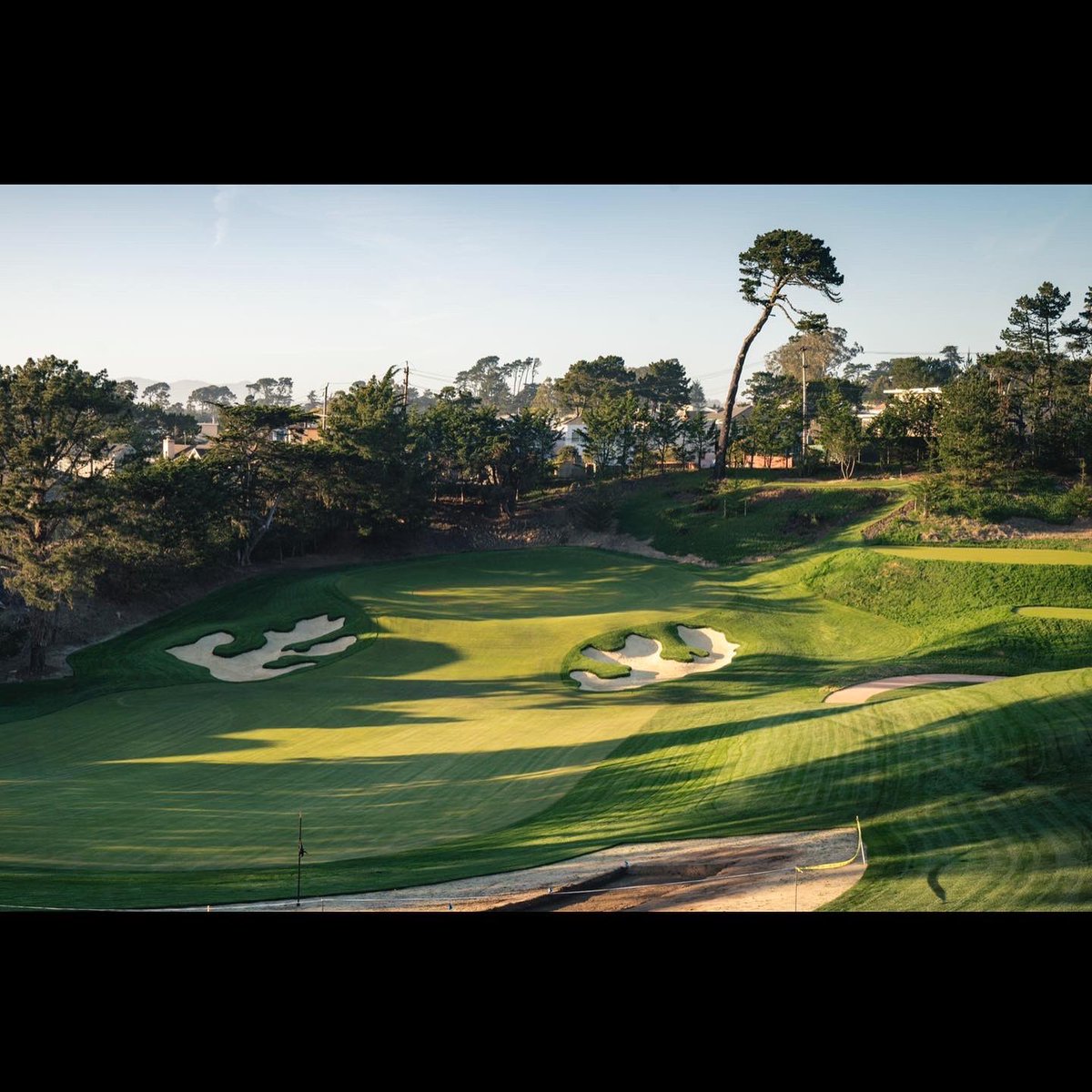 Before and after of the current work on the new 12th hole at Lake Merced Golf club( punchbowl. Long par 4 that comes down into the valley and replaces the old 3rd hole par 3. Also beginning of an amazing stretch of holes. 12-18 going to be so good. #lakemerced #golf #golfcourse