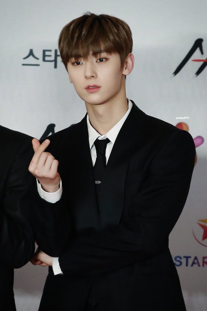 phaseRPT's tweet photo. #만우절 #AprilFoolsDay

#황민현 #민현 #MINHYUN https://t.co/WQEBxqcoBq