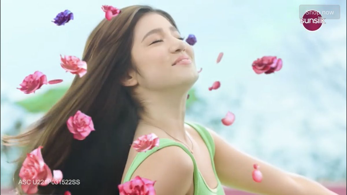 bellelieversofc's tweet photo. [INFO] Belle Mariano is the newest Sunsilk Hairkada! 💚💗

WATCH HERE: https://t.co/Pc2s0F5Cgh

BELLE FOR SUNSILK

#BestEverSunsilk @SunsilkPH
#BelleMariano @bellemariano02 https://t.co/1fbuUDGjqE