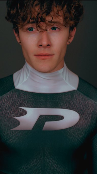 Working on Danny Phantom :) https://t.co/HRL3U8dJNN