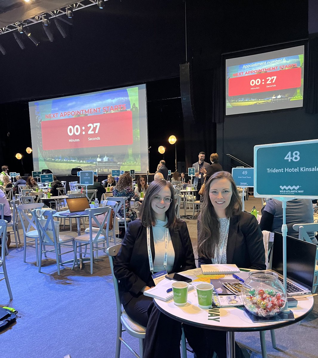 Amy and Niamh are enjoying meeting everyone today at #Meitheal2022 ☘️#Kinsale #Cork #WestCork #WildAtlanticWay 🙌 <a href="/TridentHotel/">Trident Hotel Kinsale</a>