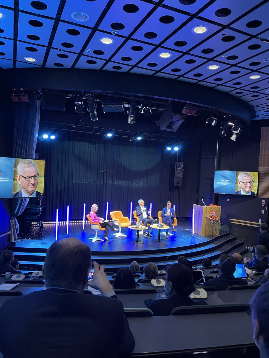 Alexander Stubb, former prime minister 🇫🇮

Set your business up to continue to function in the perspective that Russia now will be _completely isolated_ in the forseeable future, business, politics, economically, sports, culture - get out of there. 

#fforum #hanaholmen