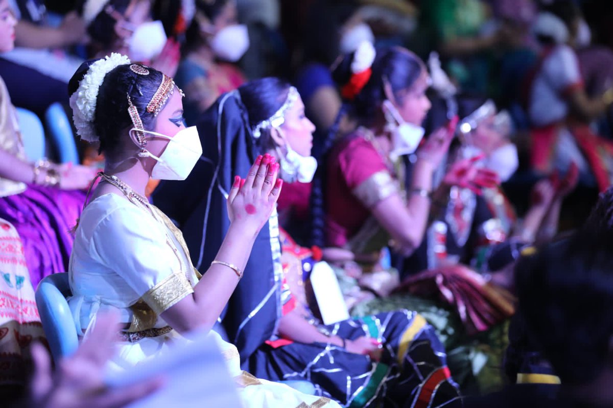 dpradhanbjp's tweet photo. From Karakoram to Kanyakumari and from Kutch to Kohima, I thank all the students, parents, teachers, Hon’ble Governors, Hon’ble CMs, our diaspora and missions abroad for participating in #ParikshaPeCharcha and making it a grand success. https://t.co/W4sN7KCoqy