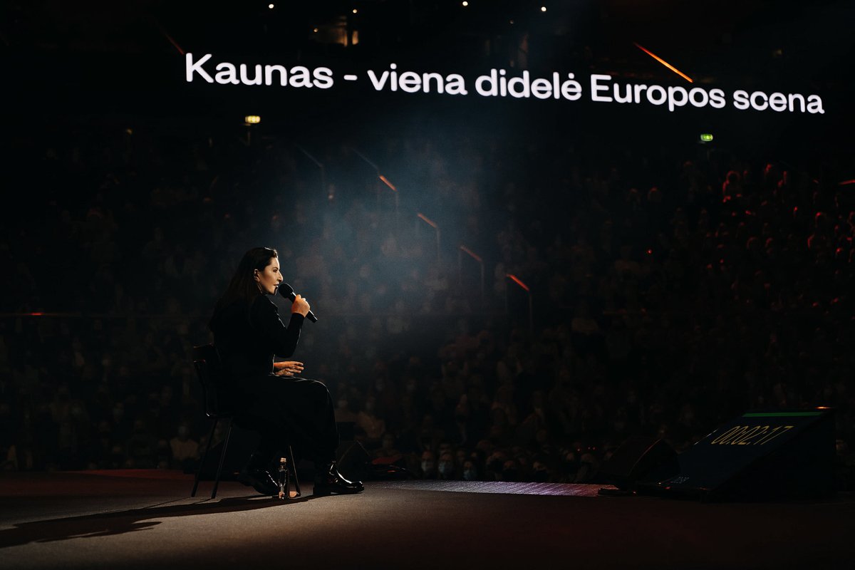 Almost 6000 people attended Marina's Abramović lecture last night in Kaunas. Marina told us that she had not yet given a lecture in an arena of this size🗝 Thanks to all the lecture participants, you were wonderful! Authors exhibition in Kaunas is open till June 📷: M. Plepys