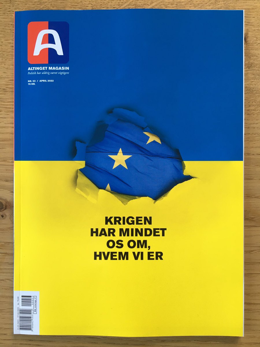 NR 53 PÅ GADEN: <a href="/Bo_Lidegaard/">Bo Lidegaard</a> om det nye Europa. Borgen-forfatter Adam Price om politisk fiktion i bedste sendetid. Stort tema om #sundpol: Borgernær sundhed i praksis og forskel på rød og blå sundhedspolitik. <a href="/emma_holten/">Emma Holten</a> om feministisk økonomi #dkpol 👉🏽altinget.dk/magasin