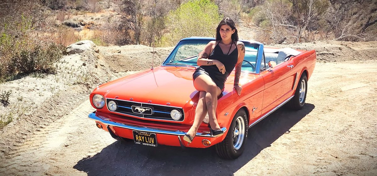 RayelynnI's tweet photo. Summer is coming. #cars #babes #Heatwave #ComingSoon #HeartbreakComingSoon #april https://t.co/a7QIKsQLof