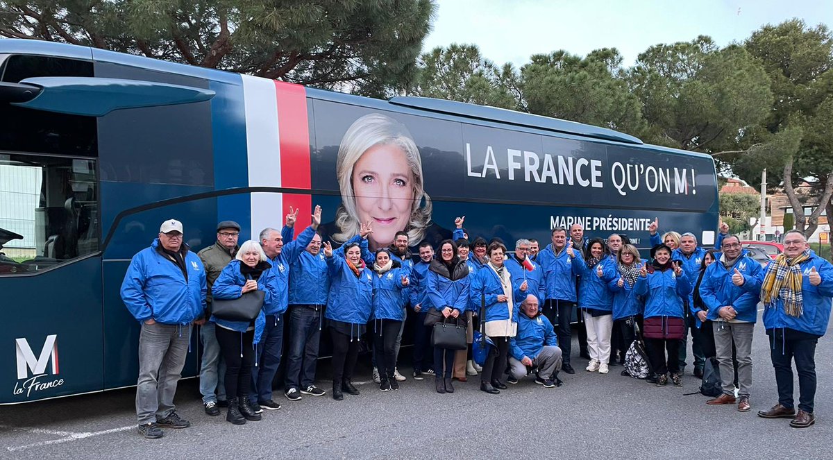 David_Commard's tweet photo. Les couleurs de @MLP_officiel dans les Pyrénées orientales, retrouvez nous pendant 48h avec le bus dans le département
#MLaFrance #MarinePresidente #RN66 #pyreneesorientales #MarineLePen https://t.co/g94LSO5zMa