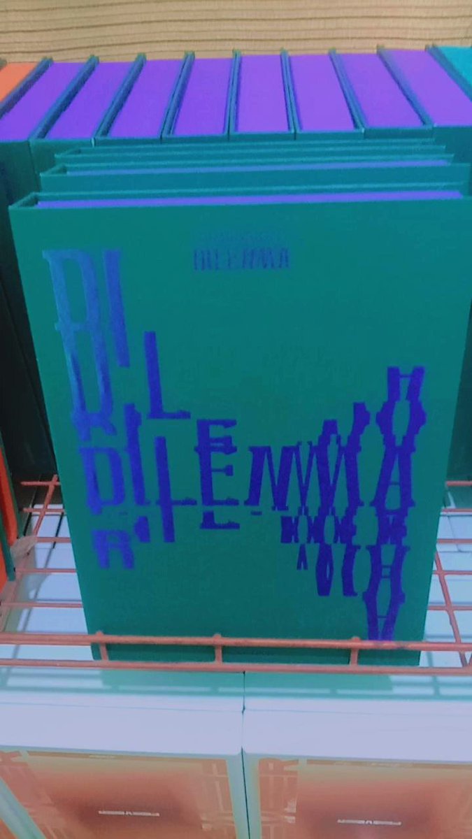 SeoulMagic_ph's tweet photo. ❗ONHAND❗

DIMENSION DILEMMA

💸for only 210 pesos💸

DM for interested

» LOCATION: VISAYAS
» Mop: Gcash
» Mod: J&amp;t and gogo express
» NO REFUNDS
»GOOD QUALITY

𓏔 Onhand and ready to ship
#SHS_ONHANDS https://t.co/ktuSn6b43s