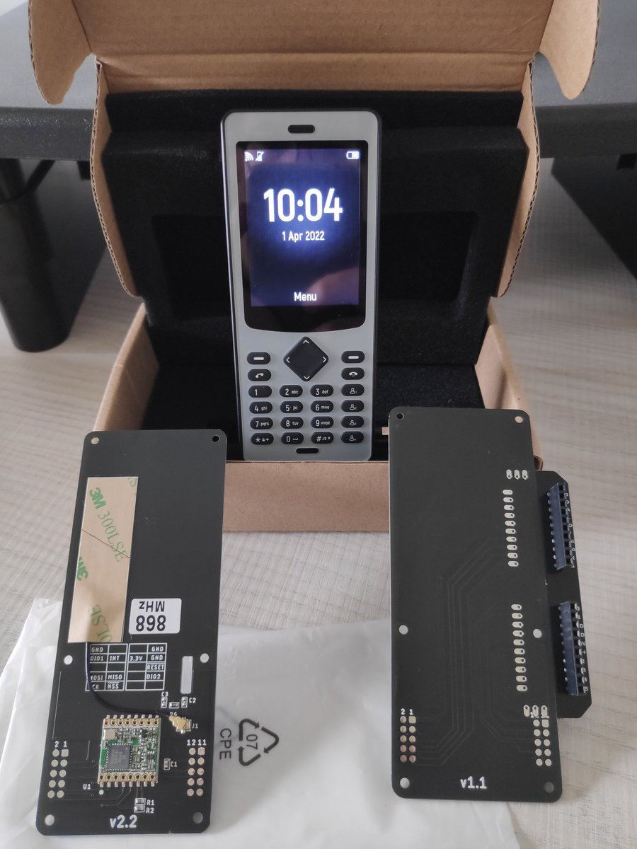 LPWAN_ES's tweet photo. El viernes comienza bien! Nos acaba de llegar el #wiphone. Se trata de una plataforma de desarrollo de #makers para #makers que también es teléfono VoIP. Se trata de un #esp32 y viene con una base para #LoRa y una breadboard. ¿Que proyecto #LoRaWAN harías con él? #SmartCities https://t.co/JXIbyXCN7F