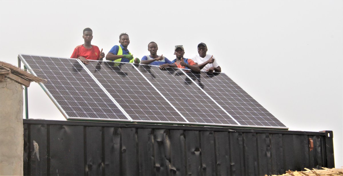 CasaBio2's tweet photo. 💡Autosuffisant en énergie grâce à l’installation de #panneauxsolaires, non polluant, construit avec des matériels locaux et durables, avec un système de #compostage et #recyclage, CasaBio veut être un exemple pour le développement #écodurable du Sénégal.
#objectif7 #Agenda2030 https://t.co/gge0YC0GdT
