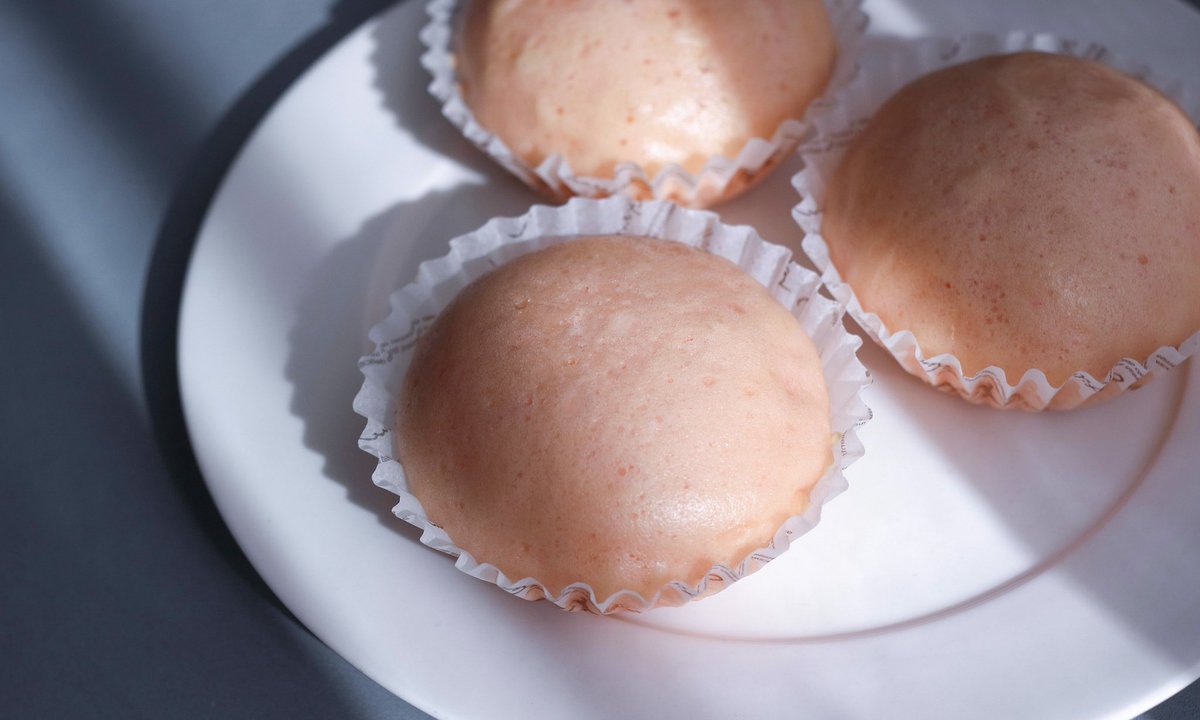 nongraphy_76's tweet photo. いちご蒸しパン🍓
#パン作り
#手作りパン
#おうちカフェ
#パン作り好きな人と繋がりたい https://t.co/td9c4iLfeC