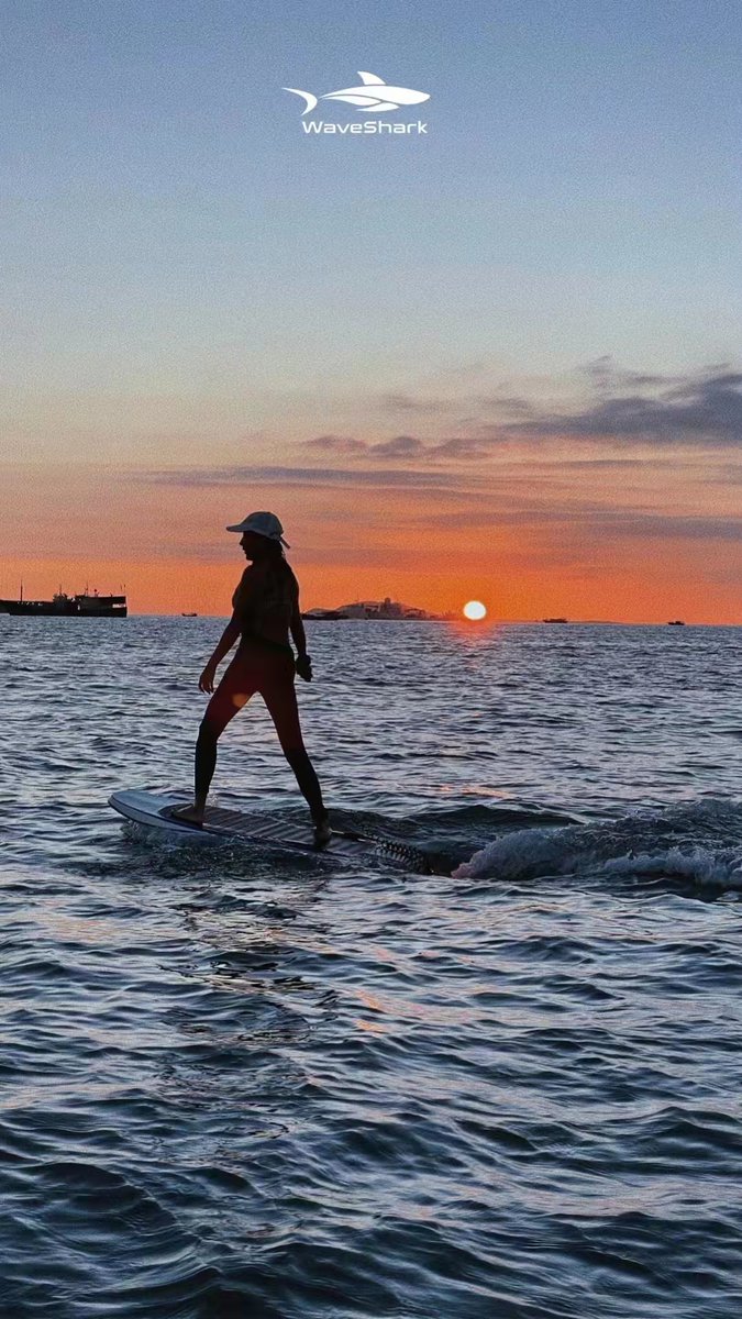 PowerVisionJP's tweet image. 🏄🏄🏄夕方のカワイイお姉ちゃん、なんと静かで温かい画面❣サーフィンが好きなクリエーターやKOLを募集中。#Waveshark #WavesharkJP に乗って川を越えてみないか？

🙌▼応募方法
PowervisionJPをフォロー＆RT
@PowervisionJP

🙌▼応募期間
2022年4月30日(土)まで