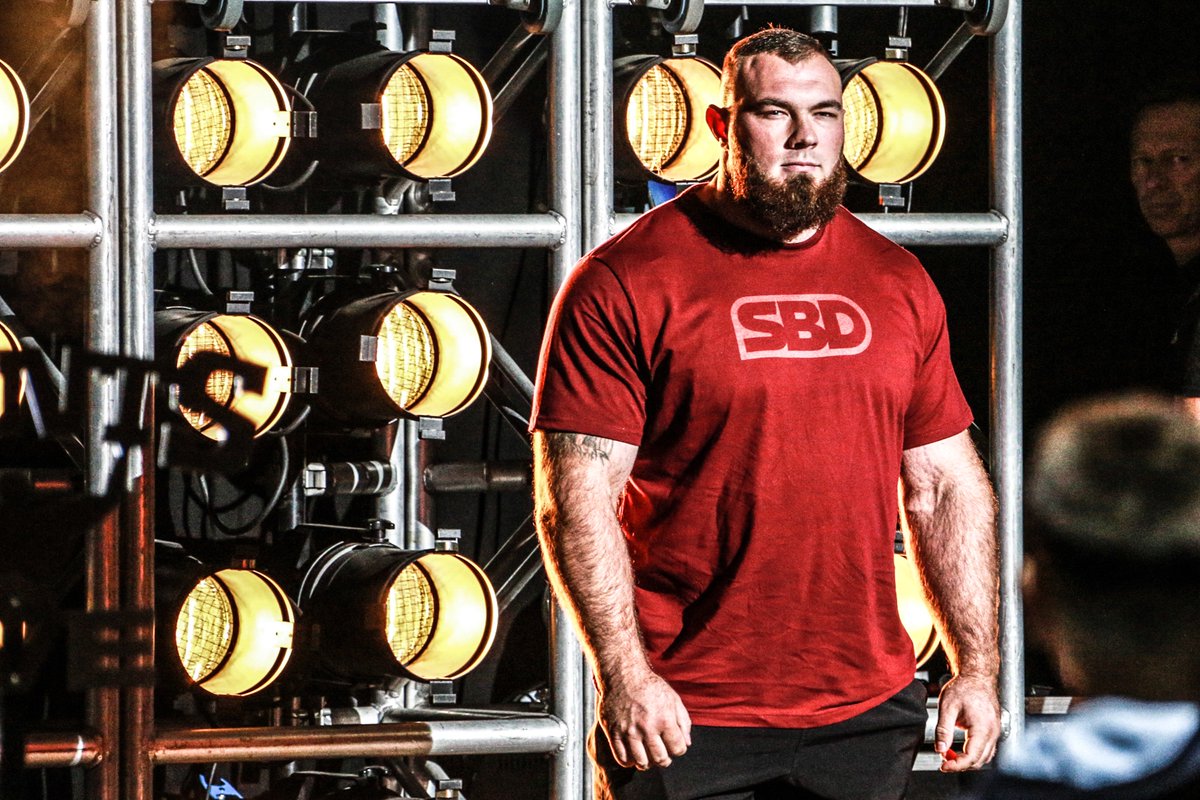 GIANTS LIVE STRONGMAN tweet media