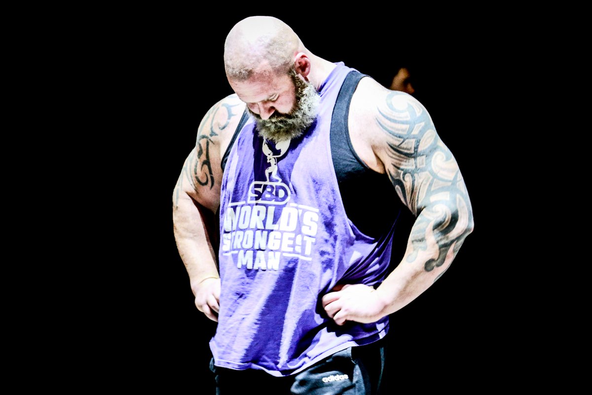 GIANTS LIVE STRONGMAN tweet media