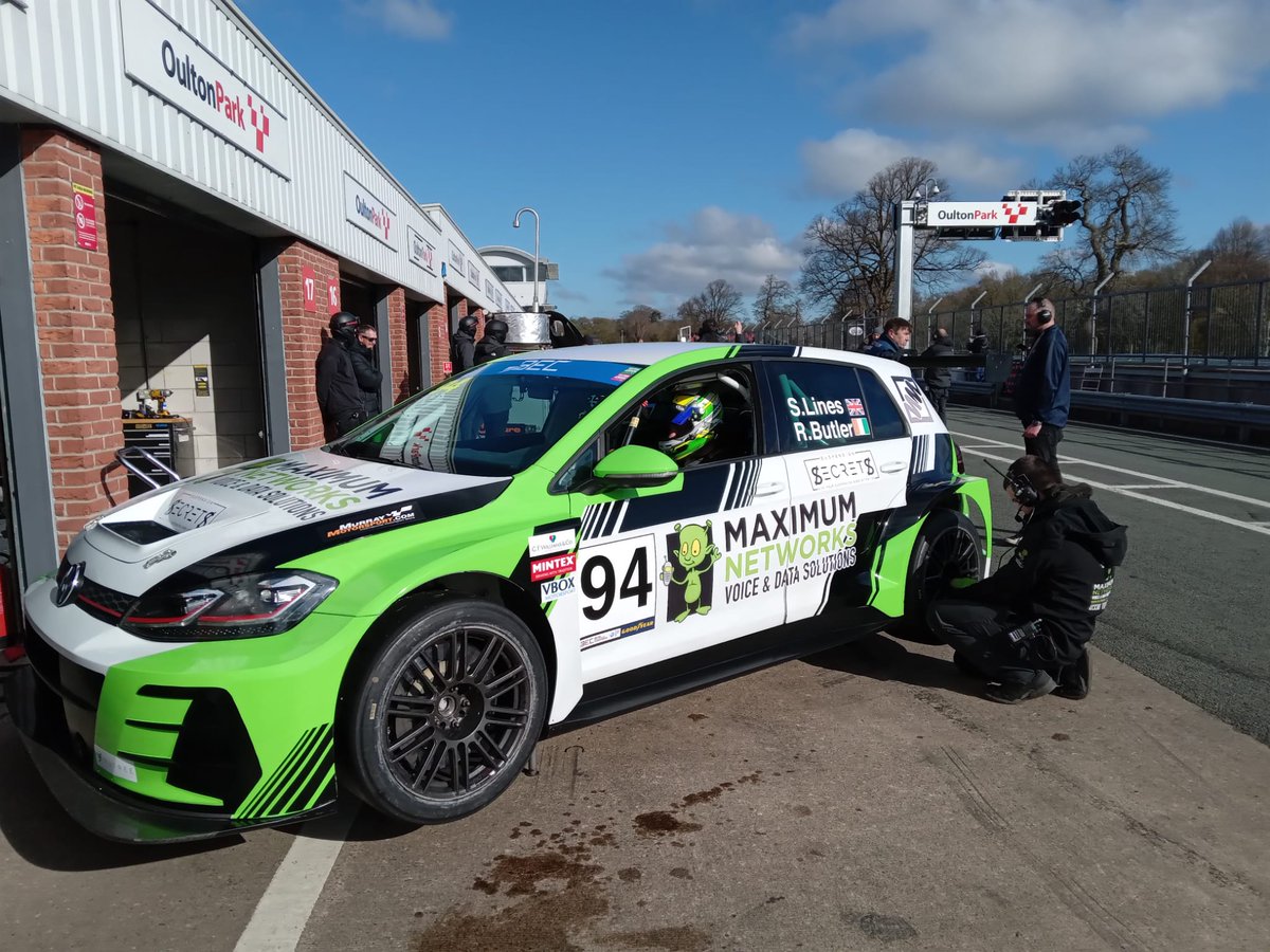 Maximummsport's tweet photo. ⚙️BRITISH ENDURANCE CHAMPIONSHIP⚙️
@stewartlines2 returns for the second round of @BECRacing at @Oulton_Park joined in the Motus One with @Maximummsport VW Golf GTi TCR by Rob Butler!
#britishendurancechampionship #tcrseries #maximummotorsport #maximumnetworks #motusone https://t.co/8vPdWv2eBU
