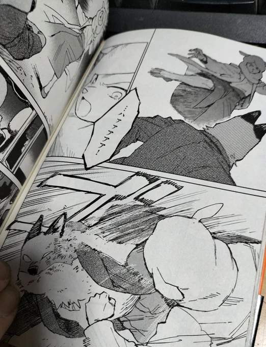 漫画版オッドタクシー、ストーリーはテレビを完全になぞってるけど、凄いのは作画の助家竹一さん。「あのキャラ」が、あのキャラのままであのキャラだからこそリアルな劇画以上のハードボイルドな雰囲気に仕上がってて、とにかく痺れる。マジで上手いな、この人… 