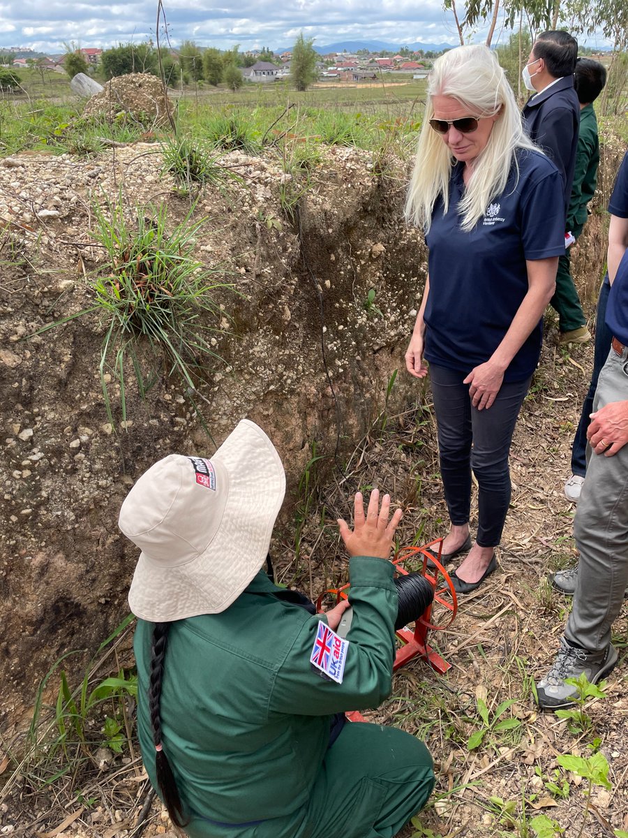MAGsaveslives's tweet photo. Today, our team in Laos was delighted to welcome Rt Hon Amanda Milling, UK Minister for Asia and the Middle East, to see our work clearing unexploded ordnance and supporting people to recover from the impacts of conflict.

Thanks to @FCDOGovUK🇬🇧 for supporting our work in Laos🇱🇦 https://t.co/V0G3W1r40x