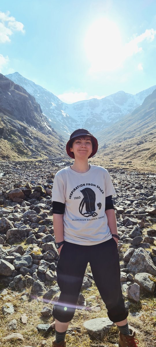 448Studio's tweet photo. Our #4dayworkweek means our staff have time to be flexible with their schedules and we love seeing what we all get up to on our days off! For our new Fun Friday Photo series, here's Social Media Intern Ellie visiting Coire Gabhail in Glencoe!
#448studio #flexiblework #adventure https://t.co/0yRDNa9k0E
