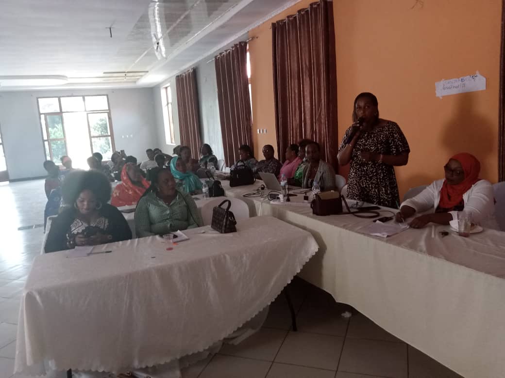 PSF_Specialized's tweet photo. @RubavuDistrict @RwandaTrade #WomenInBusiness were equipped with skills to digitalize their businesses for inclusivity in the fast economic moving world. #WomenGoDigital. https://t.co/pBfck2yFlJ