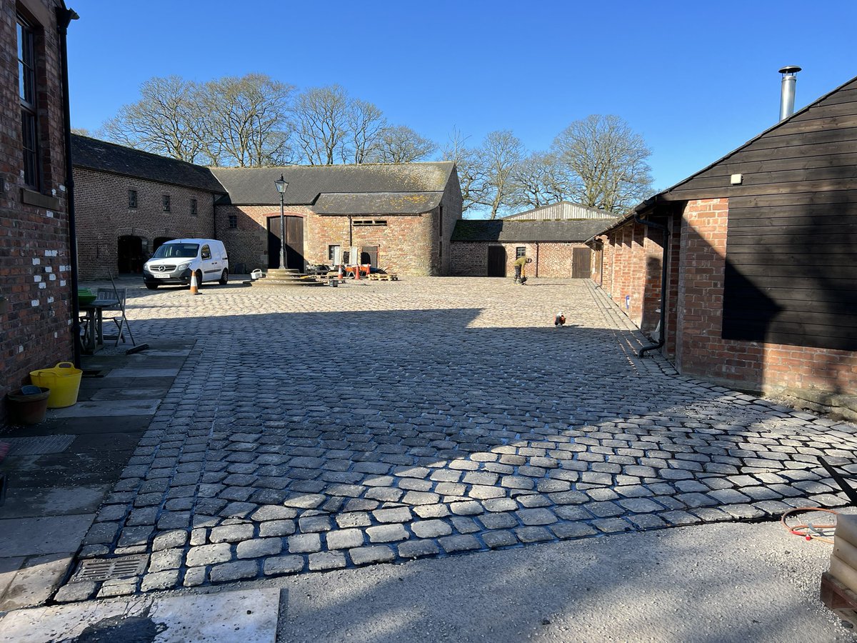 Last of the ‘marmite’ pitch jointing. Job complete! #pitchjointing #setts #britishstone