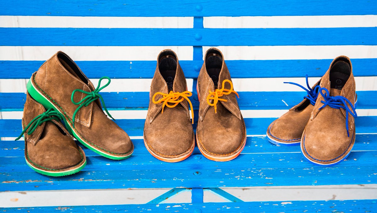 VeldskoenI's tweet photo. One thing is for sure today and that is it is Friday. Yay!
What is you colour for the weekends activities?
#veldskoen #vellie #soulstation #colouryoursole #howiwearmine #desertboot #chukka #chelseaboot
https://t.co/ikZbFvzuU8 https://t.co/S7jKGqA3Nu