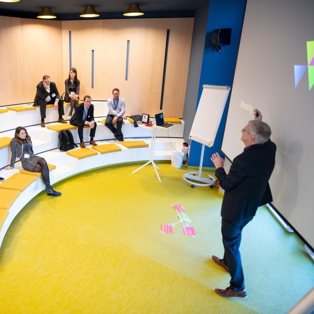 HamburgAviation's tweet photo. Lufthansa Group has opened its 2nd #CleanTechHub office, sharing the facilities of @LHTechnik at Hamburg‘s @ZALTechCenter. The announcement was made at this week‘s Future Aero Night, hosted by @bdlipresse &amp; @aero_lab. https://t.co/SNYx2t4uzp