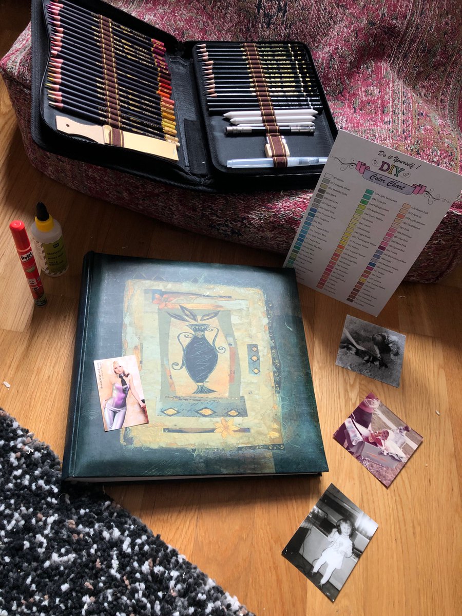 SusanWayland's tweet photo. It broke my heart. ❤️🩹
#art #photos #print #ddr #leim #family #makeitnew #cameras #albums #getayesbutnotago #artstudy #sisterhood https://t.co/Sdj9CFBiah