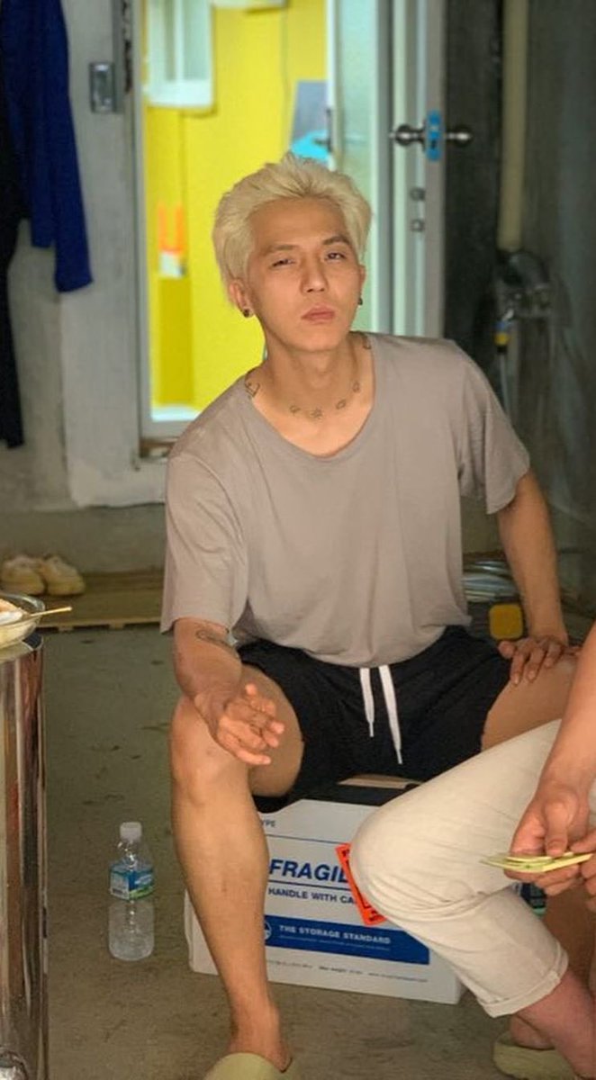 intojaybeomie's tweet photo. https://t.co/agGCZzOtf4