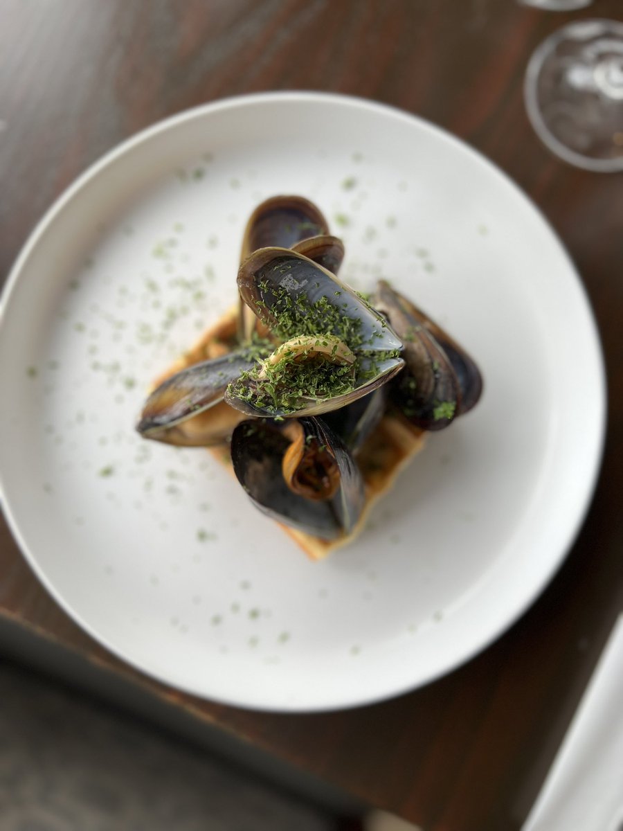 den_anker's tweet photo. It had to happen!
Muffels - the combination of two Belgian Classics - Mussels and Waffles
#DenAnker #Mussels #Waffles #Muffels https://t.co/E4HQEVfEVp
