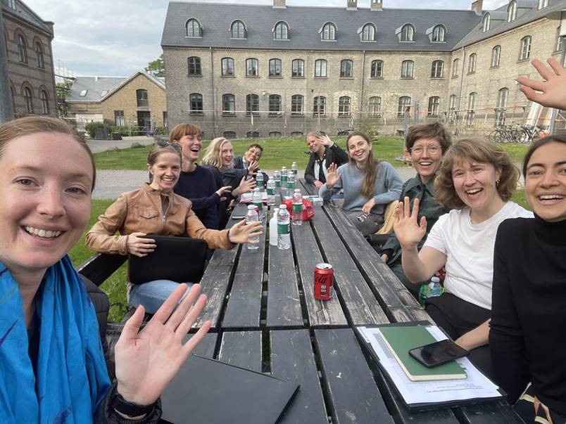 AntroDK's tweet photo. 🤩 VI SØGER NYE BESTYRELSESMEDLEMMER 🤩
👉🏾  Meld gerne dit kandidatur på mail senest 19/4 til antropologforeningen@anthro.ku.dk. 
👉🏾  Bestyrelsen: https://t.co/bV72b3aYYj
👉🏾  Kontakt: https://t.co/LWRc6LzO0r

#AntroDKGF2022 #AntroDK #Bestyrelsesarbejde #Frivilligtarbejde https://t.co/qUDuYduB5j