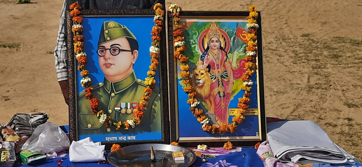 Azadhindsangh12's tweet photo. @GeneralBakshi @myogiadityanath @Anurag_Office आज दिनांक 01/04/2022 को आज़ाद हिंद संघ की केंद्रीय यूनिट शाखा जिला अलीगढ में लगाई गई जिसमें सभी संघी सेवकों की उपस्थित रही आज़ाद हिंद संघ के बारे में मंत्रणा हुई एवम सभी को संघ के उद्द्घोष के साथ उद्देश्य से अवगत कराया गया https://t.co/v04fceKG3h