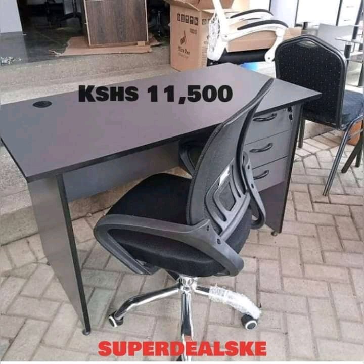KarisMainaz's tweet photo. Office desk 1.2m plus mesh chair, at 11500, 1m desk plus mesh chair at 10500. All colours available 0791085206 #AprilFoolsDay https://t.co/a6xqq171rt
